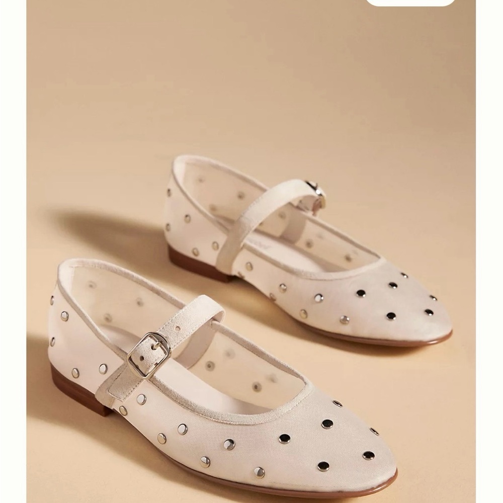 NIB Jeffrey Campbell Studd Flats in Cream.
